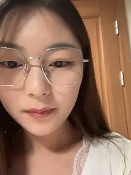 Snapshot of Sweet-Angel999 chatting on 11-29-25, 07:28 Sweet-Angel999 online show from 11-29-25, 07:28