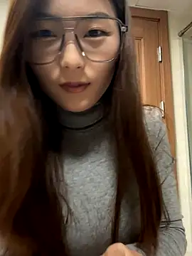 Snapshot of Sweet-Angel999 chatting on 01-07-26, 02:52 Sweet-Angel999 online show from 01-07-26, 02:52