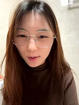 Snapshot of Sweet-Angel999 chatting on 01-09-26, 07:15 Sweet-Angel999 online show from 01-09-26, 07:15