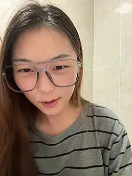 Snapshot of Sweet-Angel999 chatting on 01-13-26, 03:12 Sweet-Angel999 online show from 01-13-26, 03:12