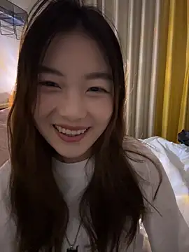 Snapshot of Sweet-Angel999 chatting on 02-01-26, 05:00 Sweet-Angel999 online show from 02-01-26, 05:00