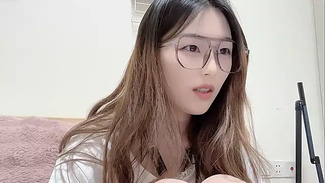 Snapshot of Sweet-Angel999 chatting on 02-27-26, 03:56 Sweet-Angel999 online show from 02-27-26, 03:56