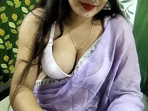 Snapshot of Aarvi_Arora chatting on 02-08-25, 11:44 Aarvi Arora online show from 02-08-25, 11:44