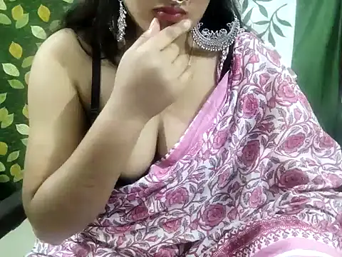 Snapshot of Aarvi_Arora chatting on 02-16-25, 03:16 Aarvi Arora online show from 02-16-25, 03:16