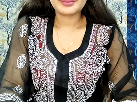 Snapshot of Aarvi_Arora chatting on 12-03-25, 11:30 Aarvi Arora online show from 12-03-25, 11:30