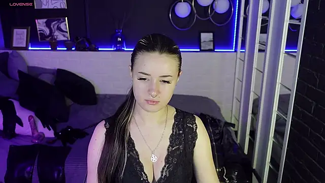 Snapshot of Lily_Moonlight chatting on 02-20-25, 07:34 Lily Moonlight online show from 02-20-25, 07:34