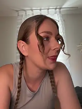 Snapshot of Joanachupa chatting on 09-25-25, 11:47 Joanachupa online show from 09-25-25, 11:47