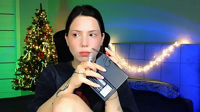 Snapshot of Stacy_Gonzales_ chatting on 01-07-25, 06:16 Stacy Gonzales  online show from 01-07-25, 06:16