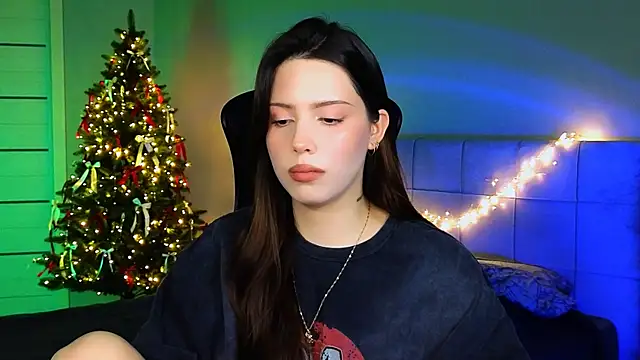 Snapshot of Stacy_Gonzales_ chatting on 01-07-25, 09:18 Stacy Gonzales  online show from 01-07-25, 09:18
