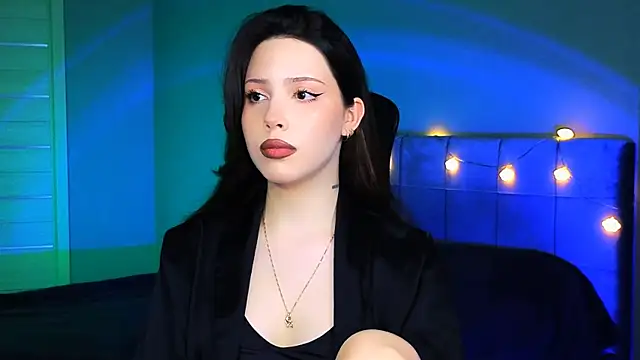 Snapshot of Stacy_Gonzales_ chatting on 03-06-25, 09:47 Stacy Gonzales  online show from 03-06-25, 09:47
