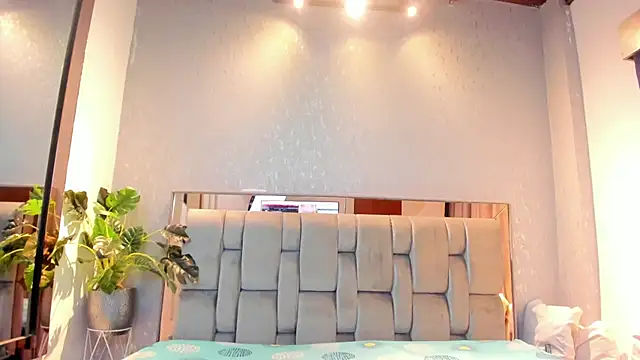 RoseTaylor   online show from 04-03-26, 05:05