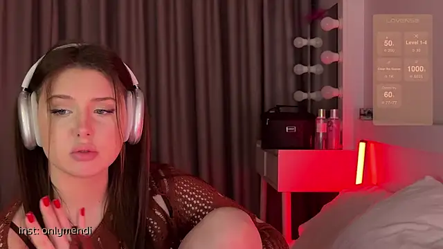 Snapshot of MENNDI chatting on 01-31-25, 06:25 MENNDI online show from 01-31-25, 06:25