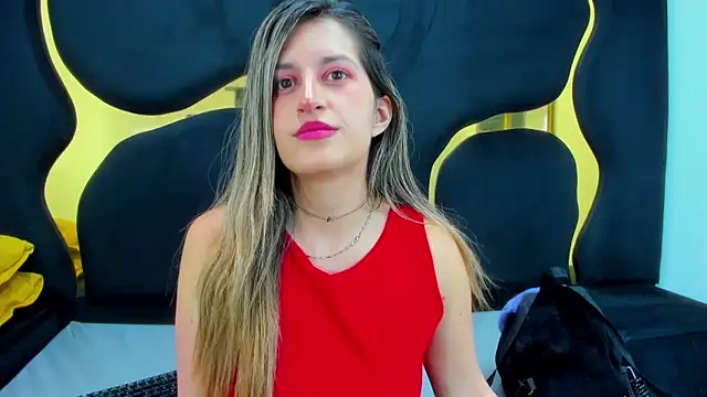 Snapshot of GiaRoussel chatting on 09-12-25, 03:12 GiaRoussel online show from 09-12-25, 03:12