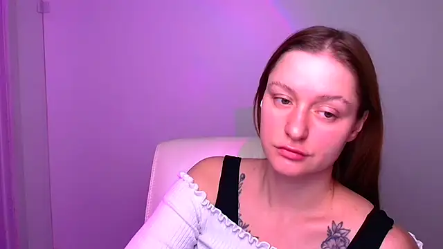 Snapshot of Fantasy_July chatting on 12-09-24, 09:39 Fantasy July online show from 12-09-24, 09:39