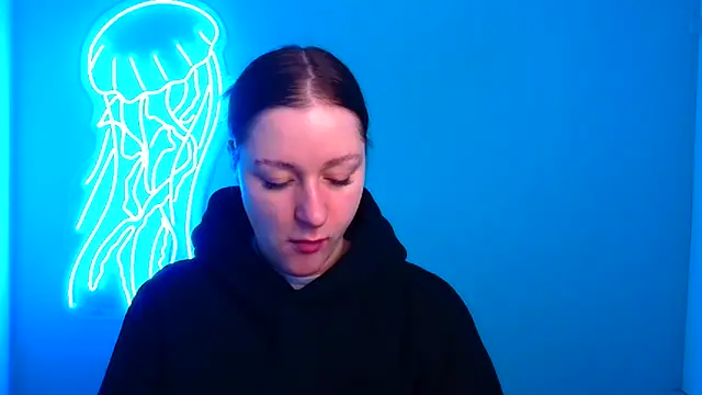 Snapshot of Fantasy_July chatting on 12-15-24, 06:40 Fantasy July online show from 12-15-24, 06:40