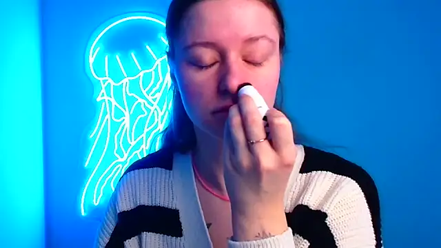 Snapshot of Fantasy_July chatting on 01-28-25, 06:27 Fantasy July online show from 01-28-25, 06:27