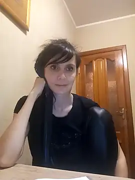 Francenia lolis online show from 10-27-25, 07:07