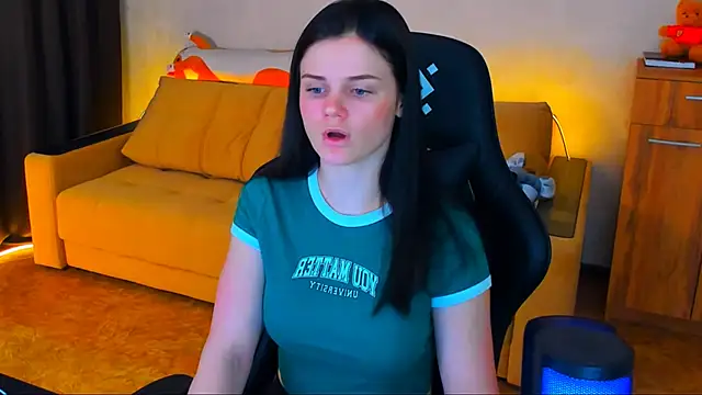 Lora Cain online show from 01-15-25, 01:45