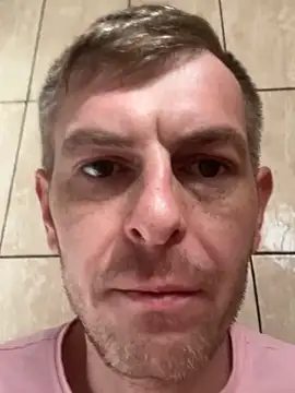 Snapshot of adrian90bi11 chatting on 03-21-26, 09:58 adrian90bi11 online show from 03-21-26, 09:58