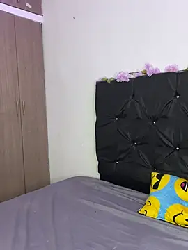 alisson carolina73 online show from 03-09-25, 09:46