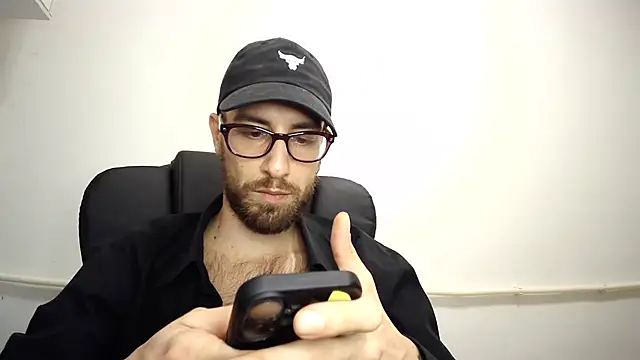 Snapshot of mikealcorleone chatting on 12-06-24, 10:19 mikealcorleone online show from 12-06-24, 10:19