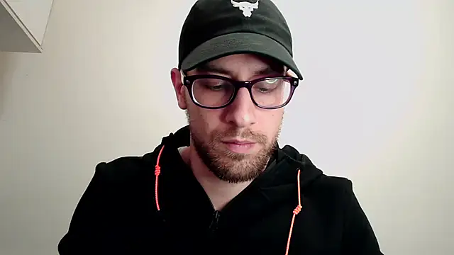 Snapshot of mikealcorleone chatting on 03-08-25, 07:31 mikealcorleone online show from 03-08-25, 07:31