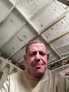Snapshot of mrwright878787 chatting on 04-10-26, 03:39 mrwright878787 online show from 04-10-26, 03:39