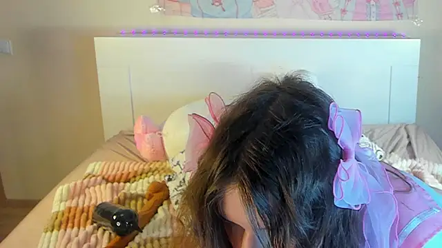 kuraii1  online show from 03-09-25, 11:25