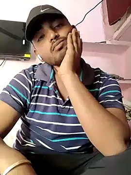 Snapshot of Cuty_dev chatting on 12-26-24, 07:24 Cuty dev online show from 12-26-24, 07:24