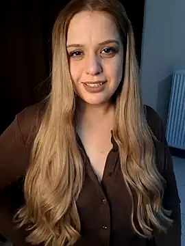 cansuozell online show from 10-10-25, 05:45