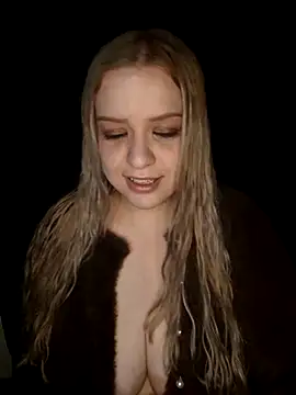 cansuozell online show from 10-20-25, 07:36