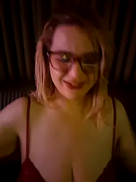 cansuozell online show from 05-14-26, 06:04