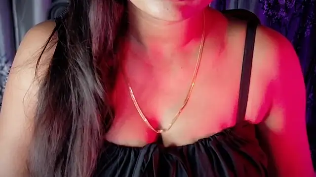 Snapshot of SexyAndHottie chatting on 02-12-26, 03:51 SexyAndHottie online show from 02-12-26, 03:51