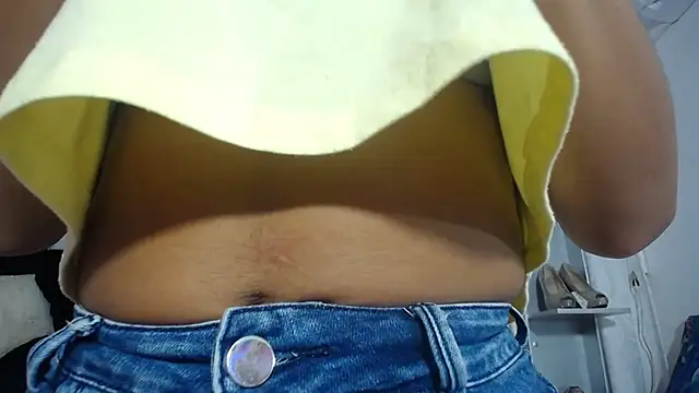 KOURTNEY-- online show from 09-10-25, 01:49