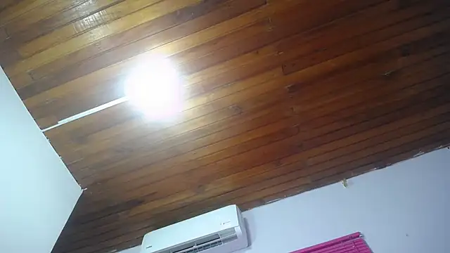 KOURTNEY-- online show from 10-07-25, 02:31