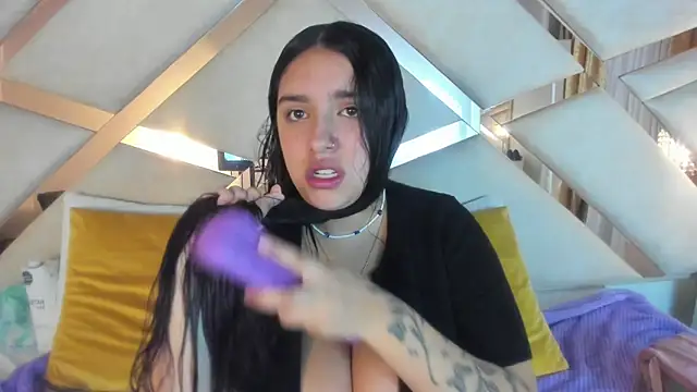 Snapshot of paulette_dupont chatting on 03-05-25, 12:59 paulette dupont online show from 03-05-25, 12:59