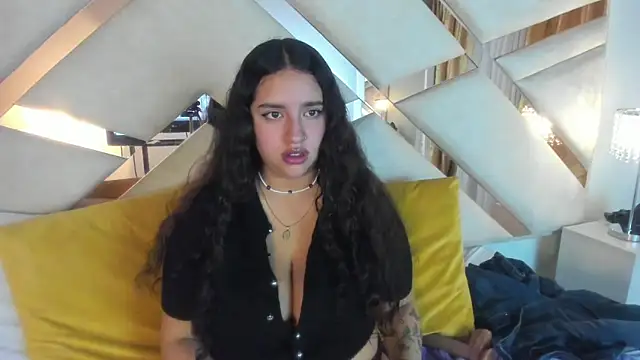 Snapshot of paulette_dupont chatting on 03-05-25, 06:12 paulette dupont online show from 03-05-25, 06:12