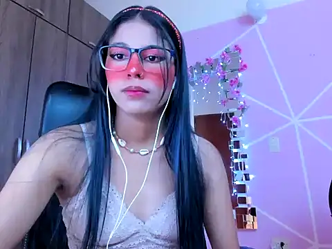 Snapshot of _ALLYSON18_ chatting on 03-12-25, 11:31 ALLYSON18 online show from 03-12-25, 11:31