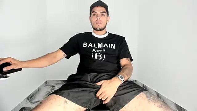 mikee scooth online show from 11-20-25, 07:57