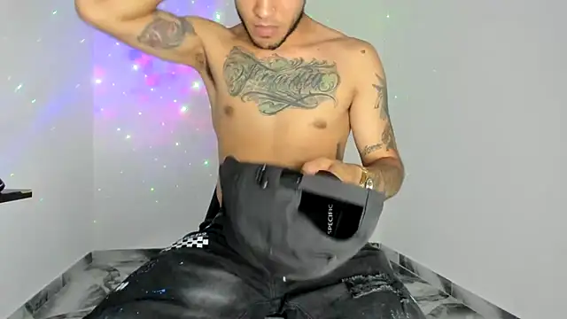 mikee scooth online show from 05-12-26, 08:17