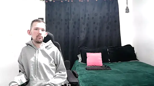 Sophia and Thomas online show from 03-19-25, 10:22