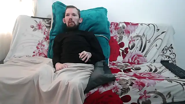 Sophia and Thomas online show from 04-12-26, 03:28