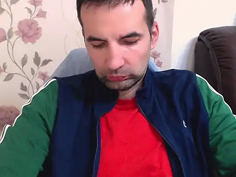 Snapshot of Leo_1617 chatting on 04-29-26, 10:41 Leo 1617 online show from 04-29-26, 10:41