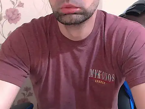 Snapshot of Leo_1617 chatting on 05-17-26, 09:06 Leo 1617 online show from 05-17-26, 09:06