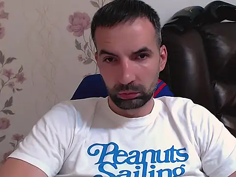 Snapshot of Leo_1617 chatting on 06-11-26, 12:14 Leo 1617 online show from 06-11-26, 12:14
