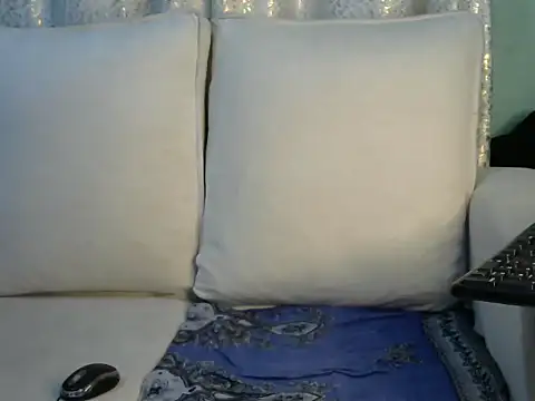 Caryyyl online show from 11-20-25, 03:23