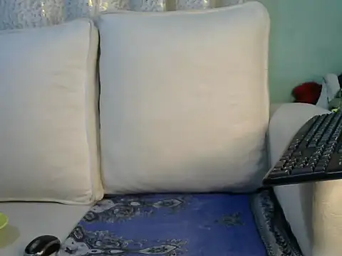 Caryyyl online show from 11-25-25, 04:12