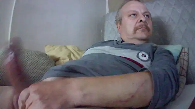 amylrmm1903 online show from 10-12-25, 03:11