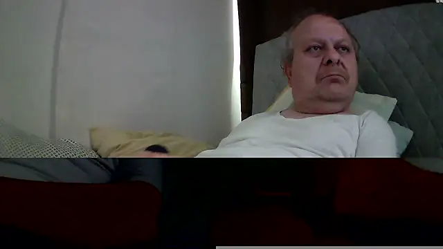 Snapshot of amylrmm1903 chatting on 05-10-26, 10:42 amylrmm1903 online show from 05-10-26, 10:42