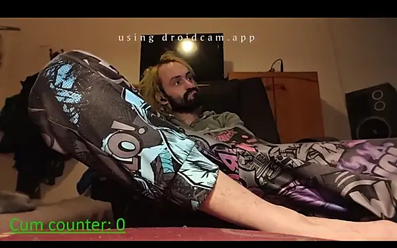 Snapshot of harterdome chatting on 01-16-25, 08:11 harterdome online show from 01-16-25, 08:11